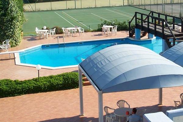 Itaca Hotel Барлетта Екстер'єр фото